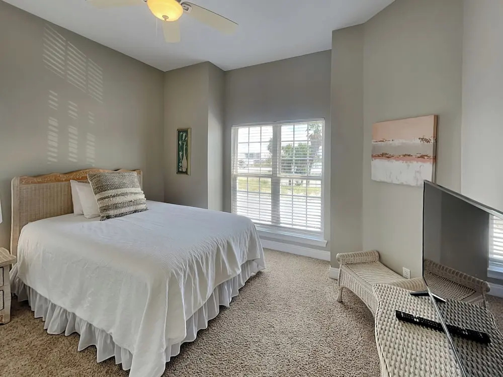 Seahawk South by Southern Vacation Rentals