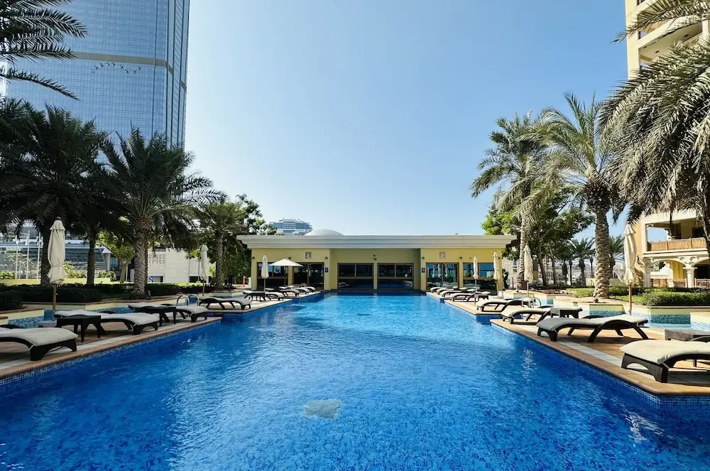 Marina Residences 6