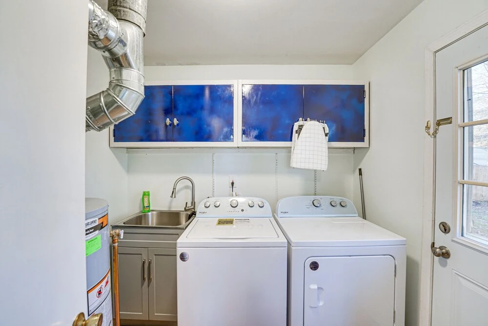 Family-friendly Getaway w/ Fire Pit in Ann Arbor