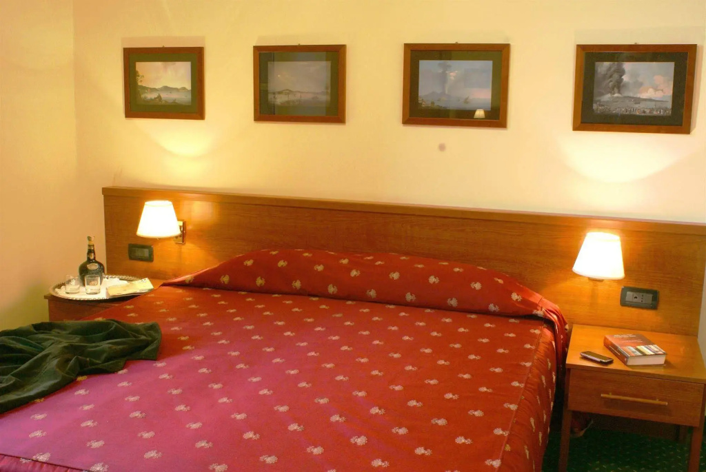 Hotel Versailles