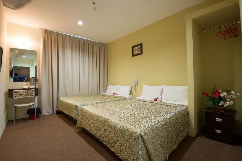 Grand Inn