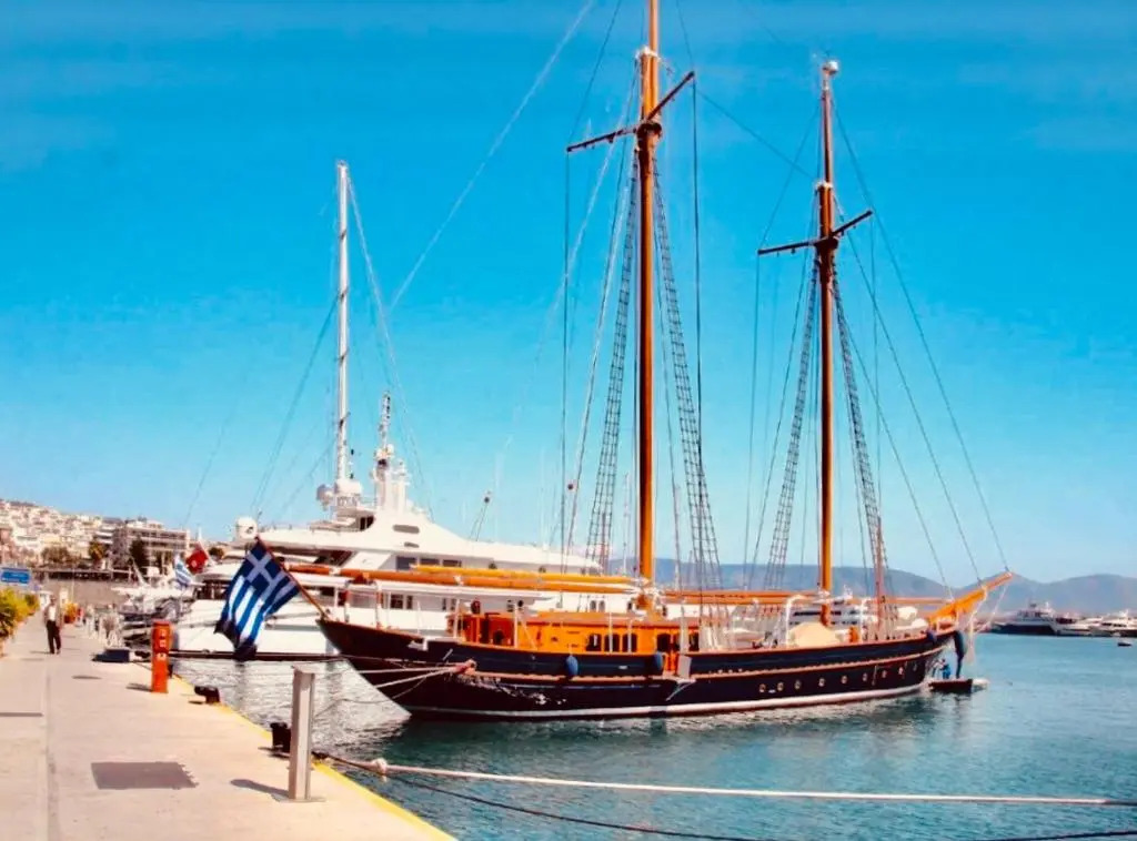 GRAND BLUE SUITE DI GIORGIO 10min from Piraeus port