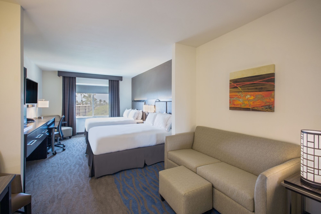 Holiday Inn Express & Suites Kailua-Kona by IHG