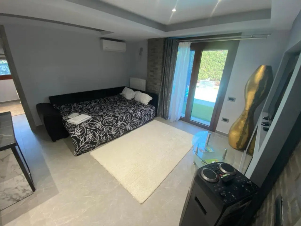 Evelina’s house
