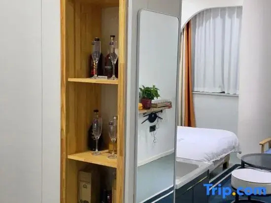 Minquan Baishuimu Homestay