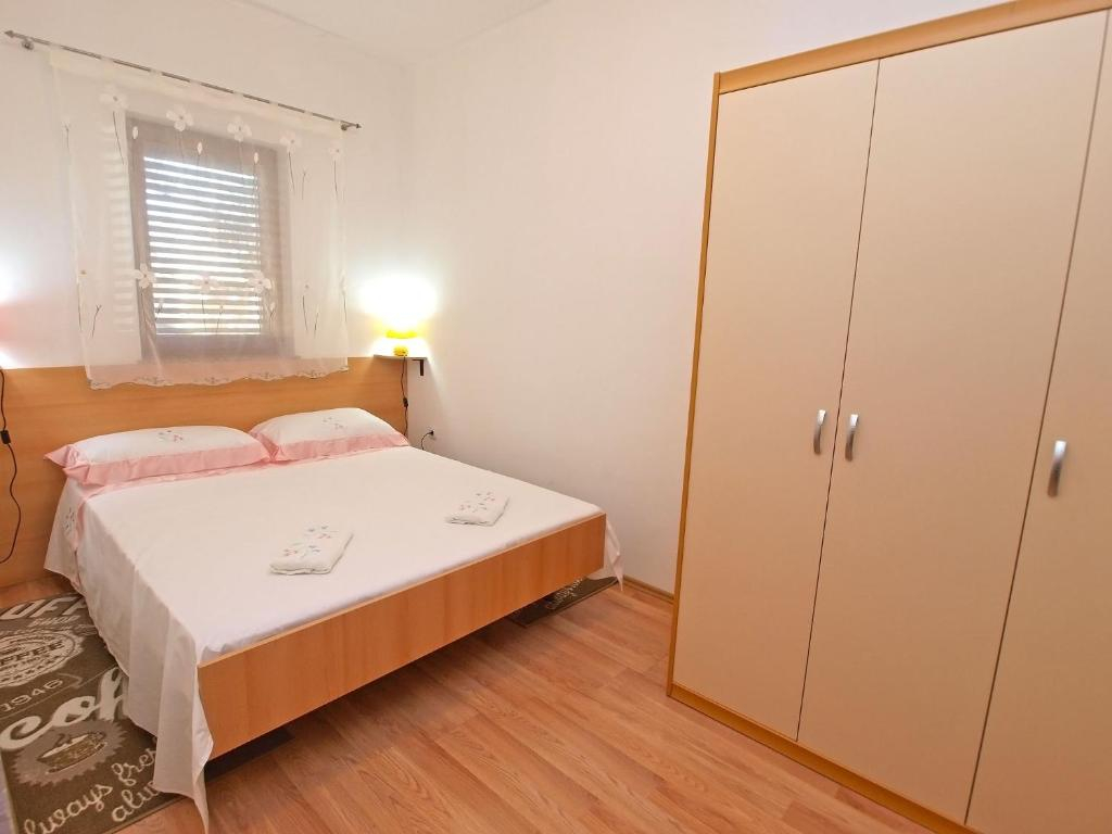 Apartment 1136