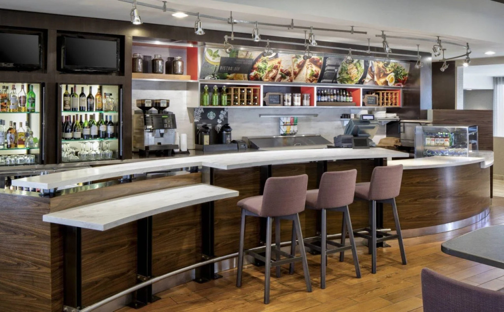 Courtyard by Marriott Dallas Arlington Entertainment District
