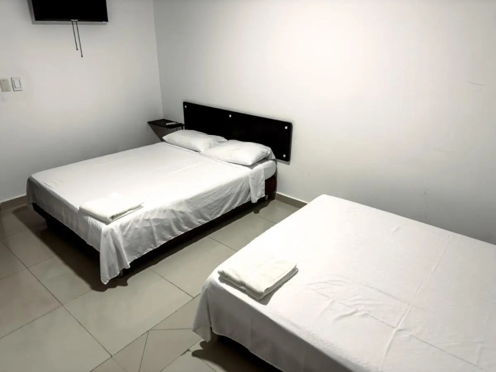 hotel bazurto plaza