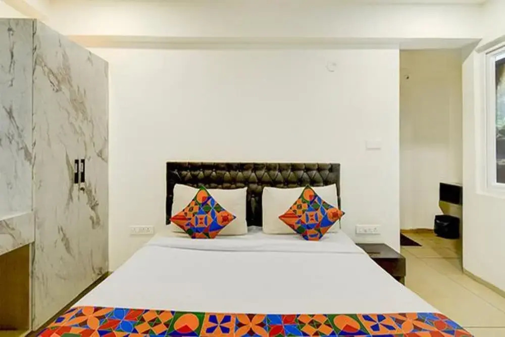 FabHotel Wild Wings Narsingi