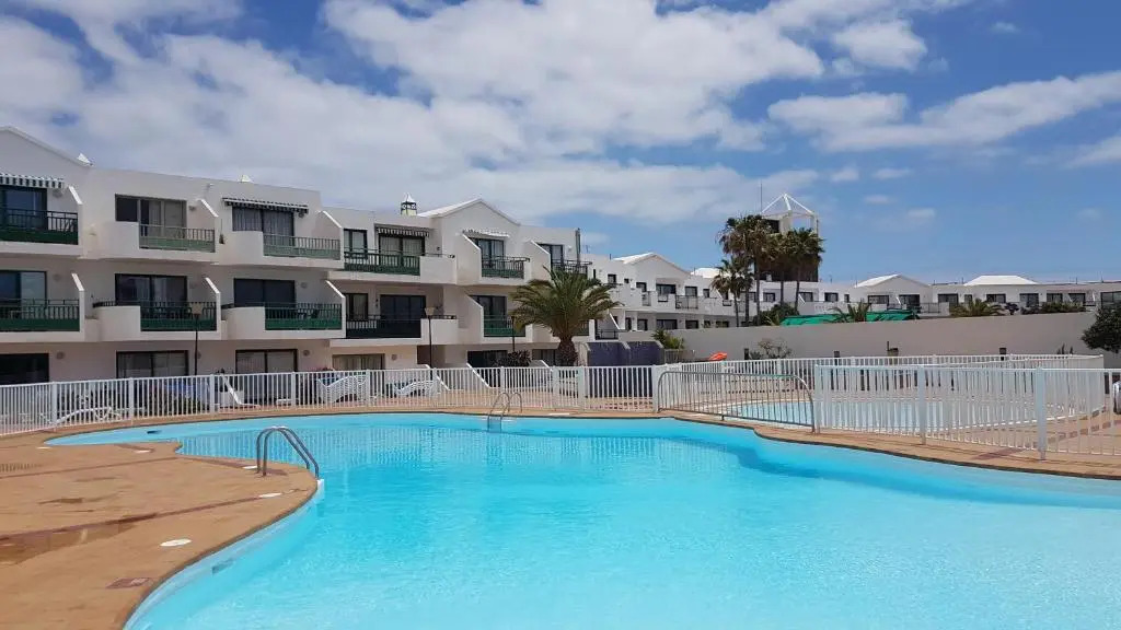 Lanzarote-Beach-Apartment, Las Cucharas Beach, Costa Teguise -- 1 MINUTE WALK FROM MAIN SQUARE, 35 METERS FROM BEACH