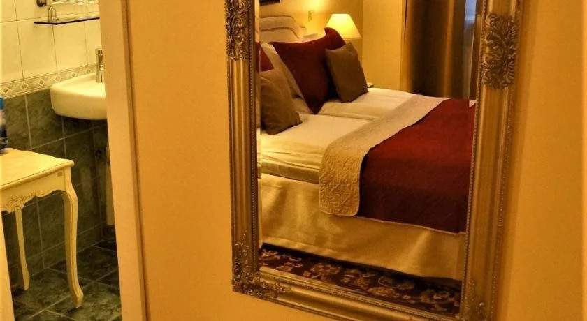 Hotel Radharane