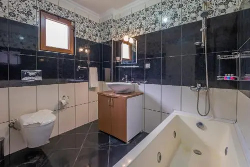 Olympia Villa 1