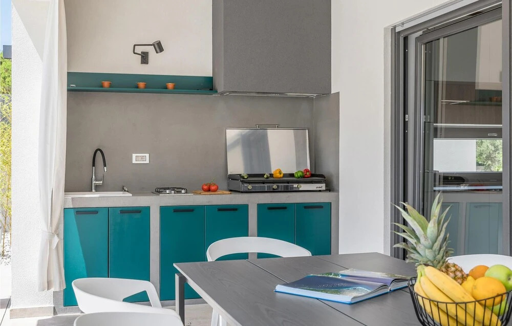 Awesome Home in Banjole With Outdoor Swimming Pool, Wifi and 4 Bedrooms