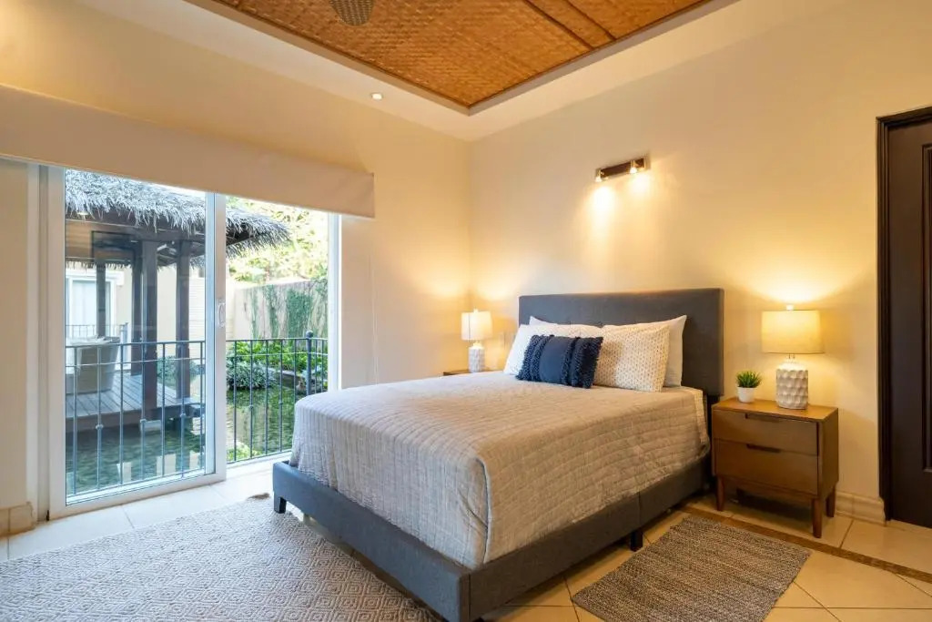 Bocaraca 2 - Luxury 2 BR Condo