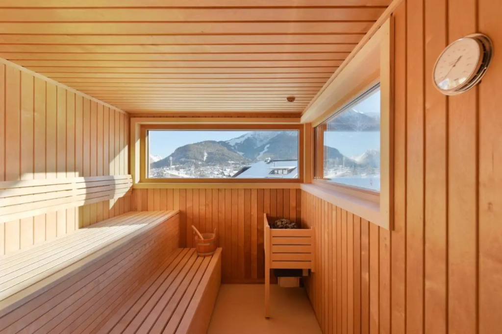 Mountains Hotel