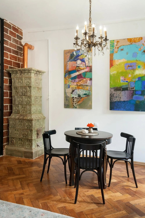 Gallery Art Apartment