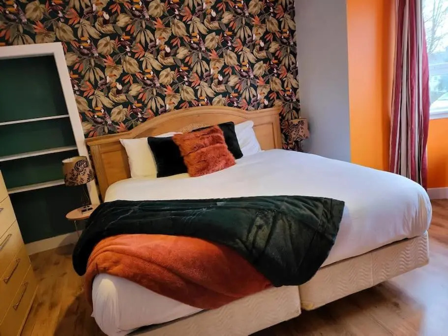 4 Bedroom Apts at Sensational Stay Serviced Accommodation Aberdeen- Powis Crescent