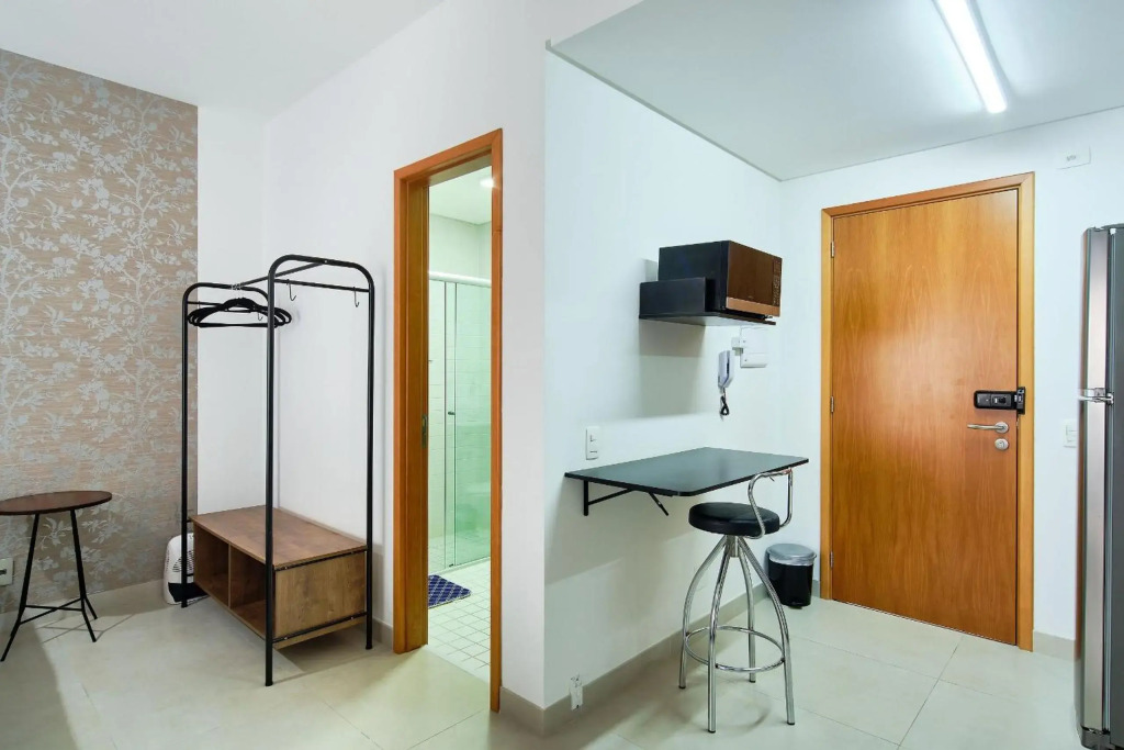 Af15 ALTO PADRÃO, WI-FI, AR, PISCINA, SAUNA, ACADEMIA, QUASE PÉ NA AREIA