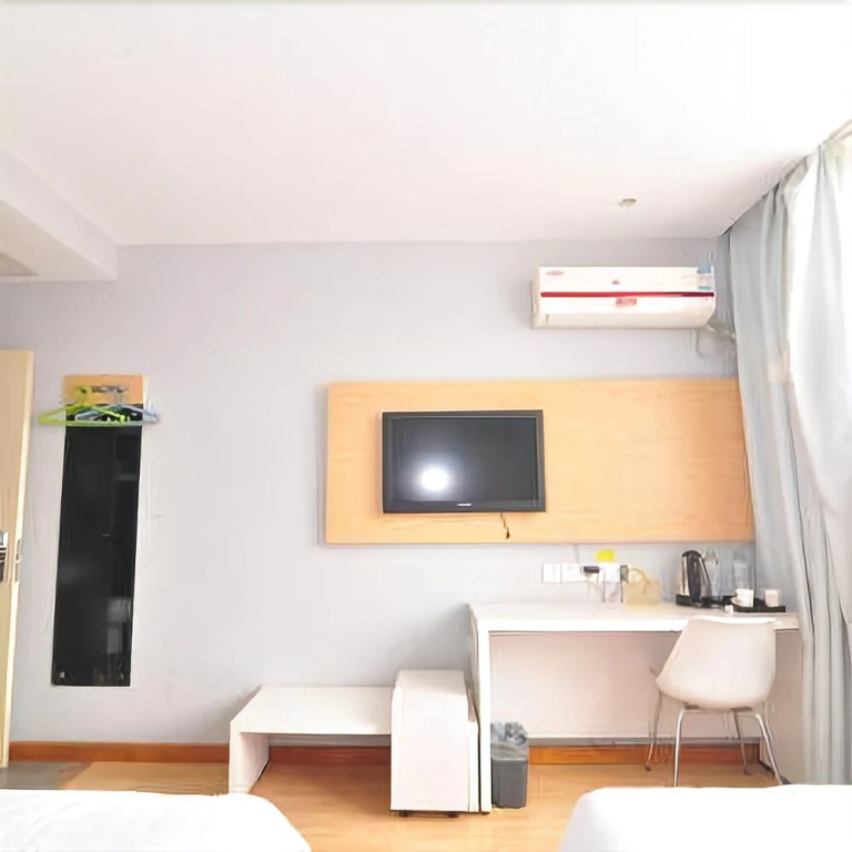 Motel 168 Hotel