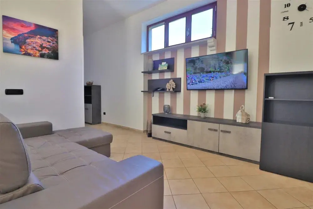 New Suite Sorrento
