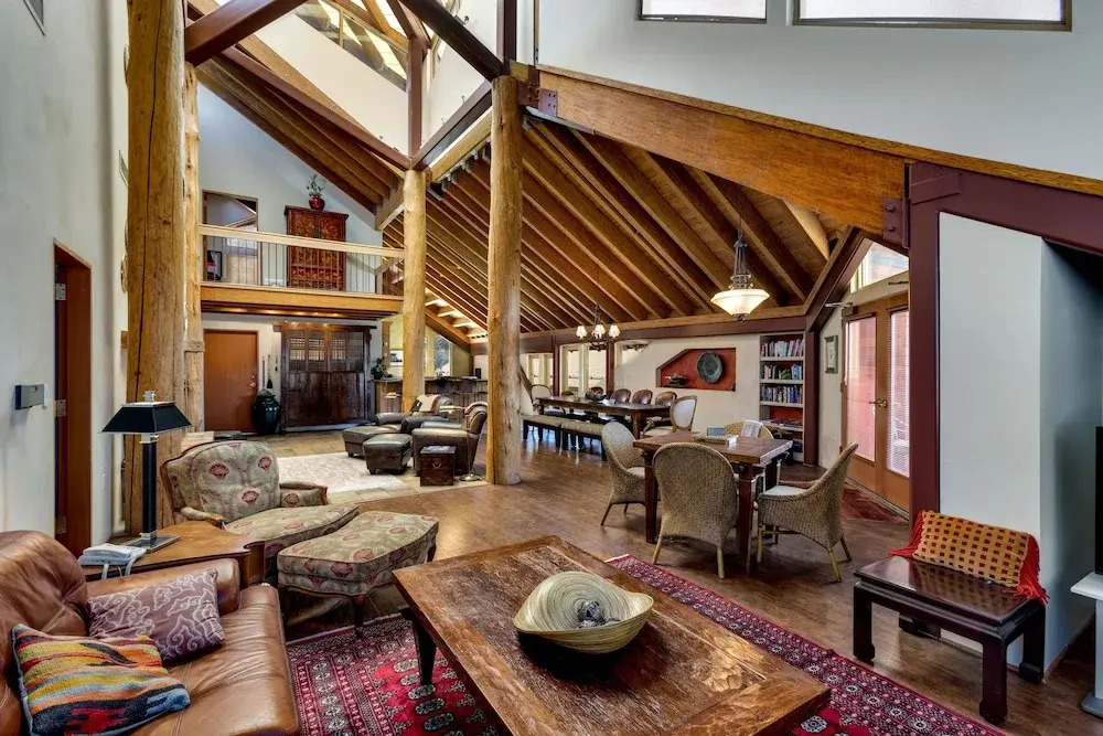 Downtown Penthouse 4 Bedroom Condo
