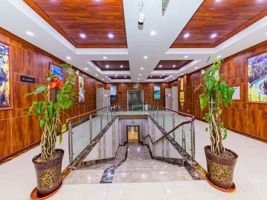 Ruihang Business Hotel (Urumqi Light Industry College Branch)