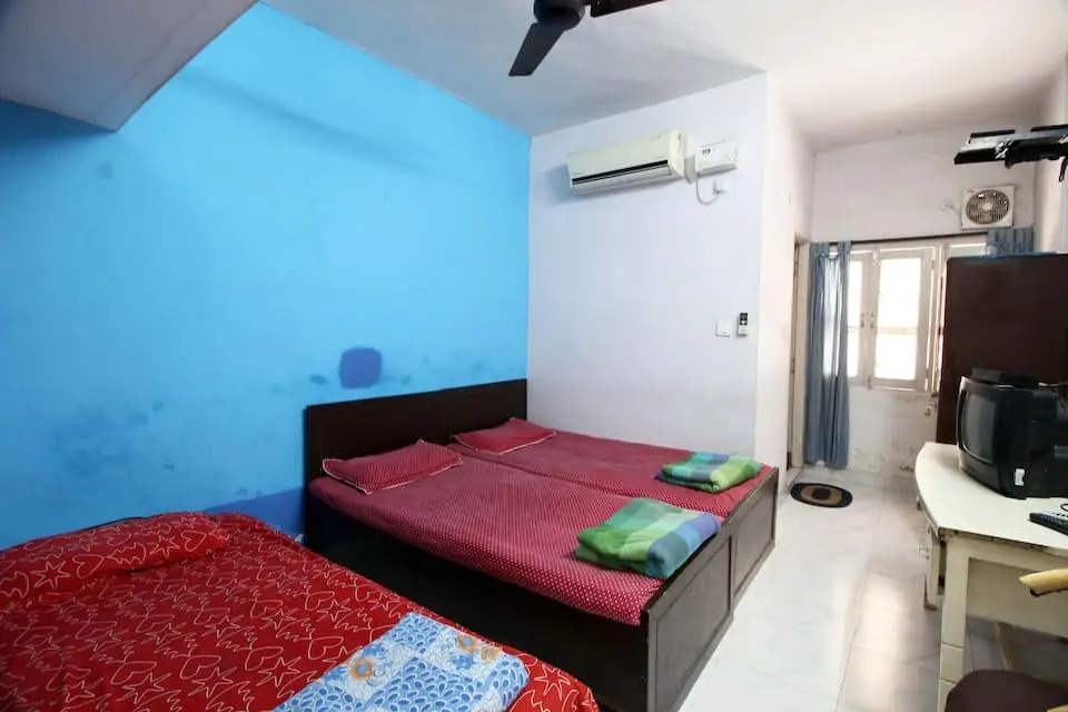 Polo Premier Guest House