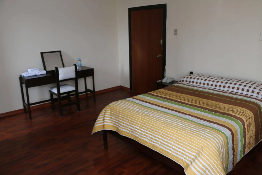 Hotel 6 De Diciembre