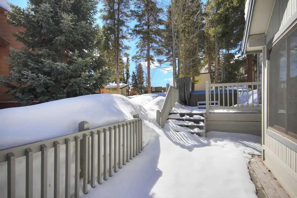 Park Forest 597 - Shuttle to Lifts/Town by RedAwning