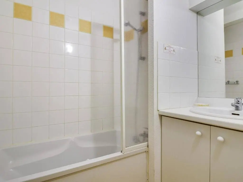 Appartement Cauterets, 1 Pièce, 4 Personnes - Fr-1-401-149