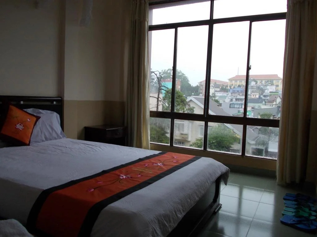 Gold Star Hotel