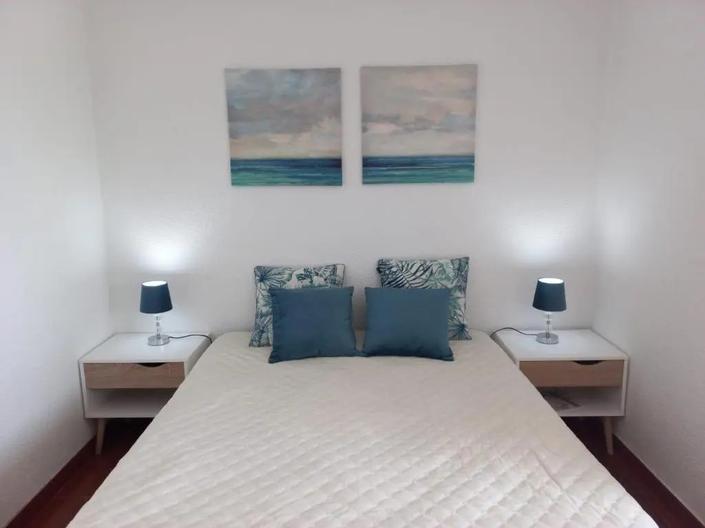 Carcavelos Surf Beach House