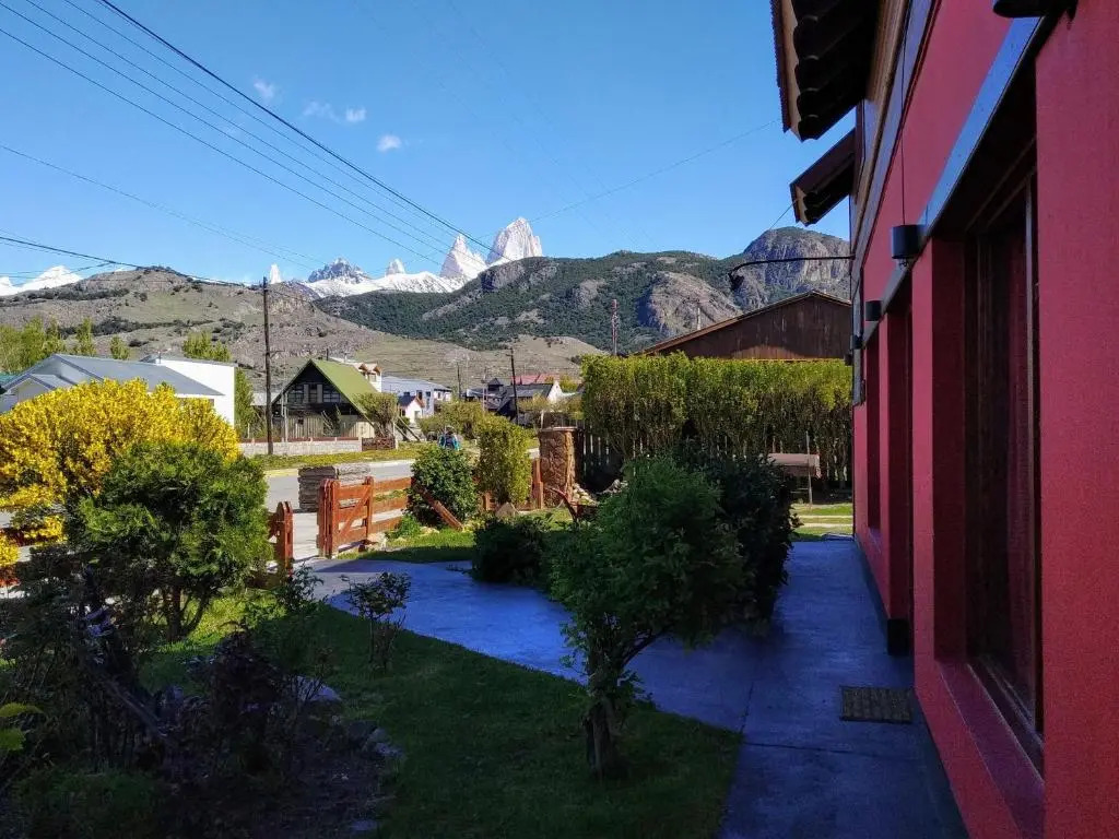 Constantino Hostel by lo de Guille