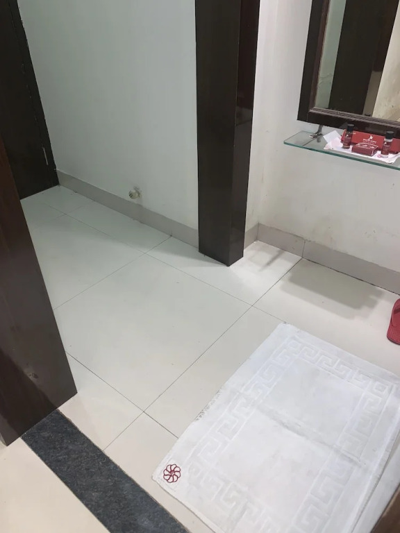 JK Rooms 126 Parashar Legacy - Opp Railway Station