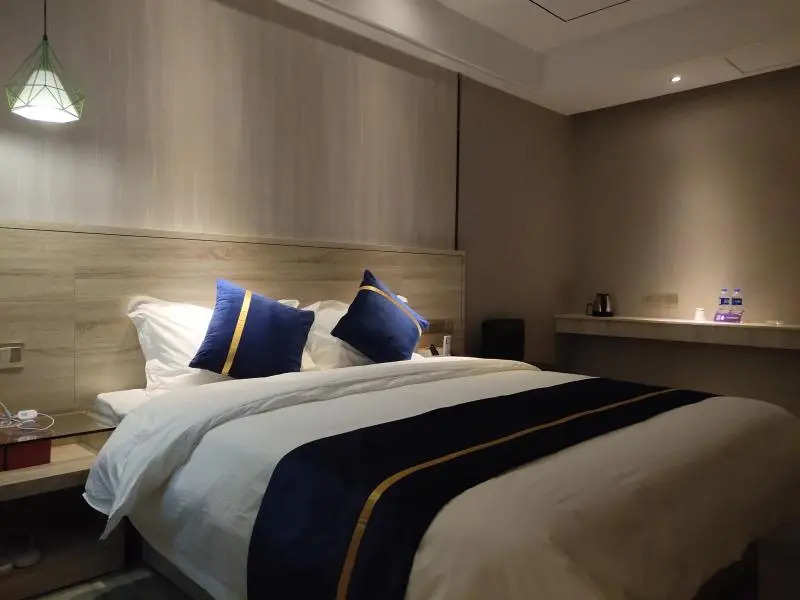 Shell Hotel Dongguan Shipai Town Lifeng Square