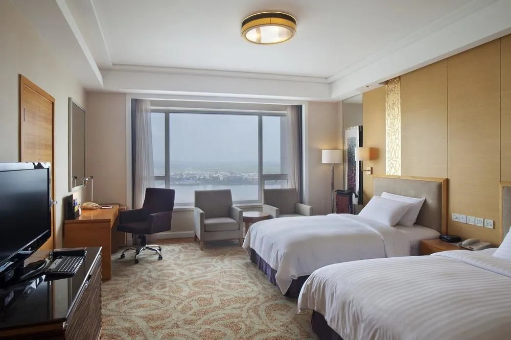 Crowne Plaza Hotel Dandong