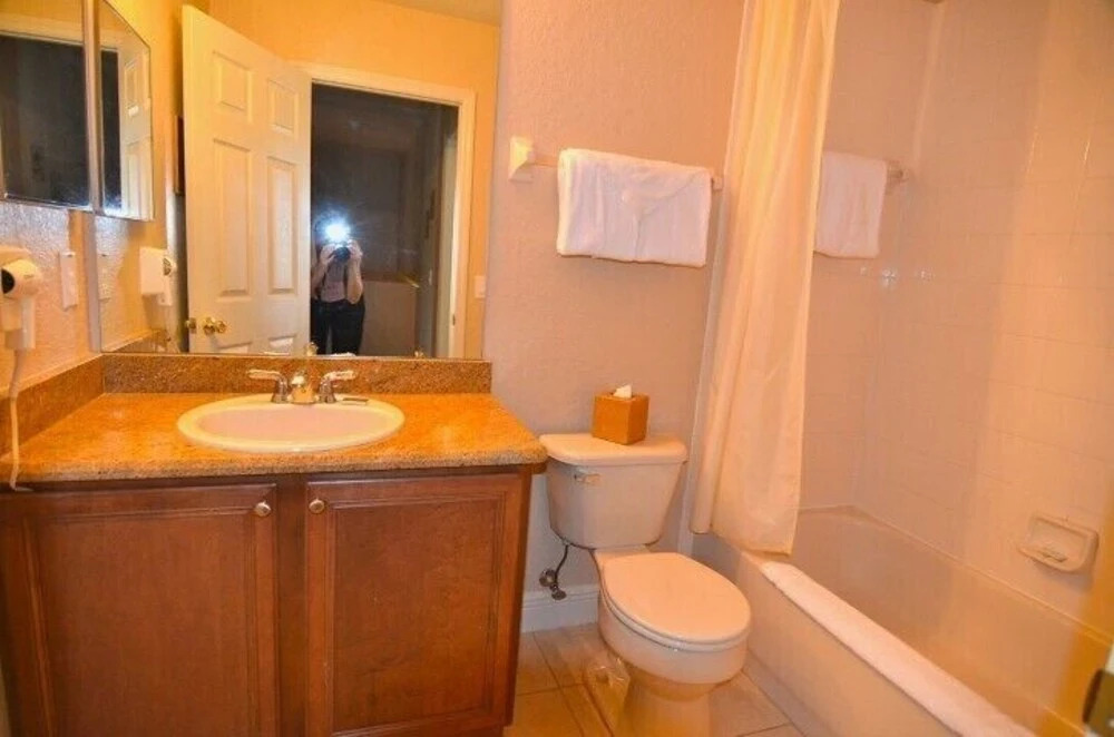 3215 Calabria Avenue 4 Bedroom Townhouse
