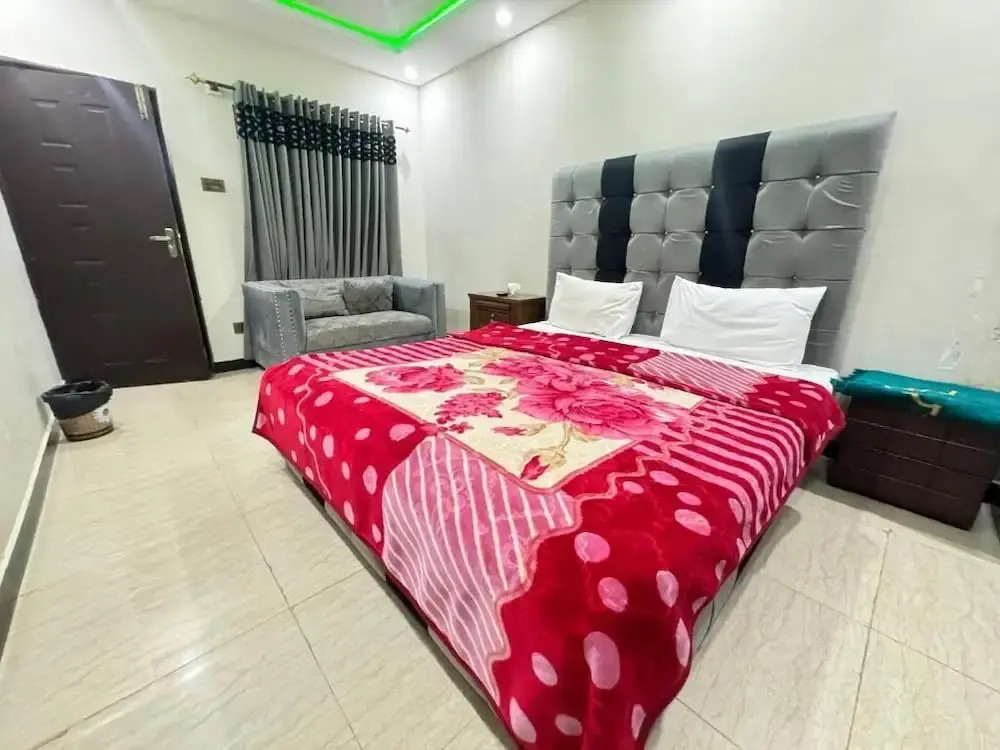Millat Hotel G9-4