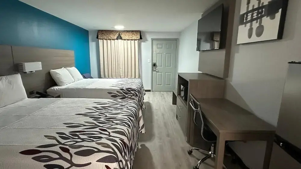 Days Inn by Wyndham Camden AR