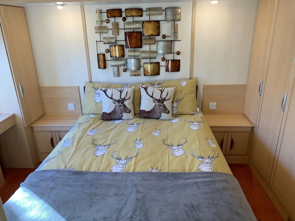 Fantastic Holiday Caravan on a Small Country Site