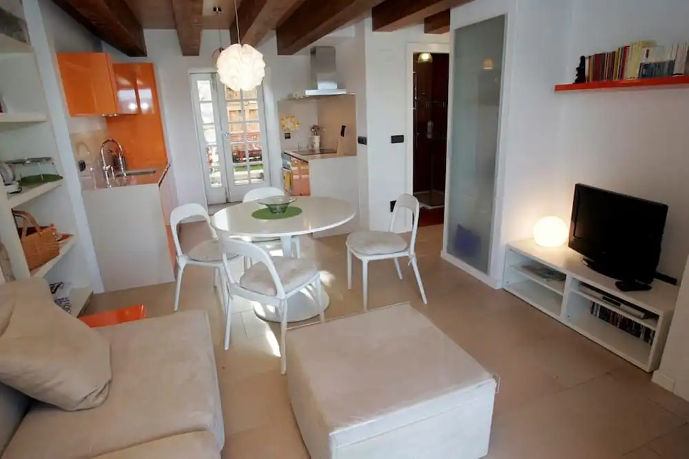 Apartment - 2 Bedrooms with WiFi - 107451