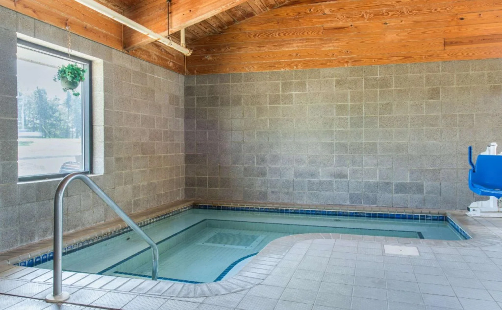 Lexington Inn and Suites