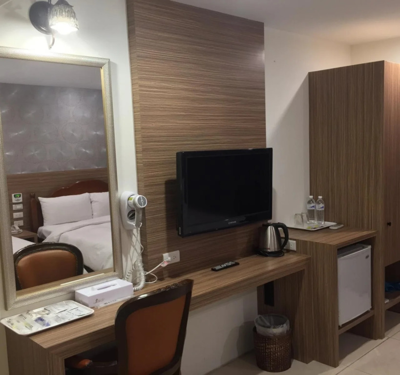Kousin Hotel