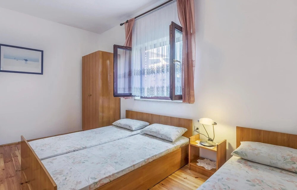 Awesome Apartment in Vinkuran With Wifi and 2 Bedrooms