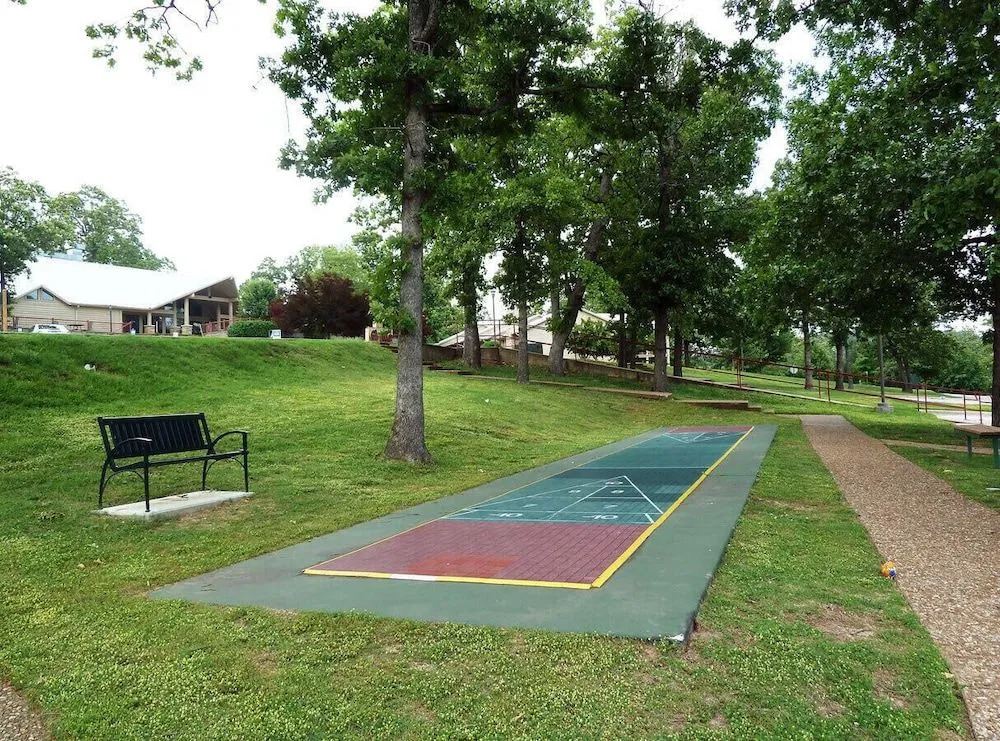 Veltings Golf View Getaway - Holiday Hills Branson - Golf Resort - Outdoor Pools