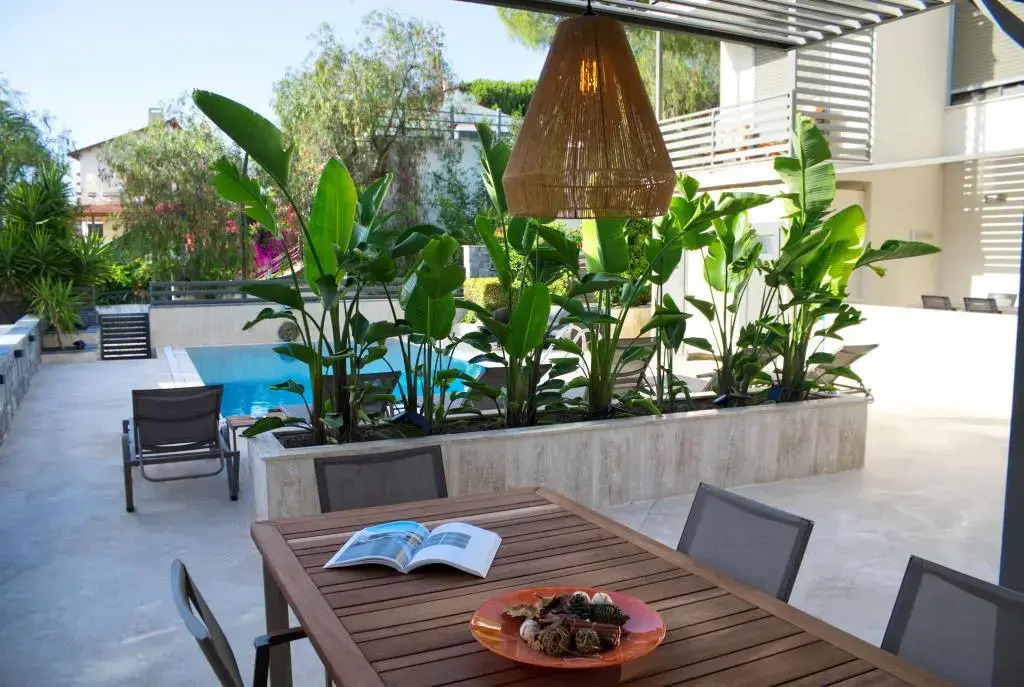 Levon Villa Hotel