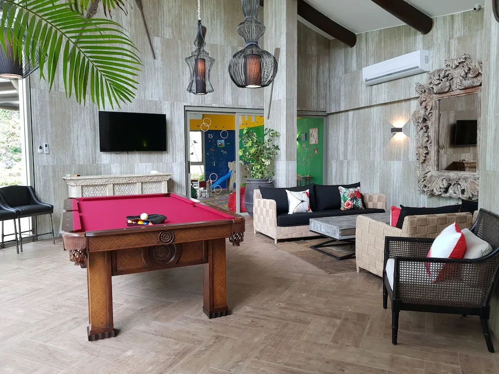 Riviera 1BR Sea View B809