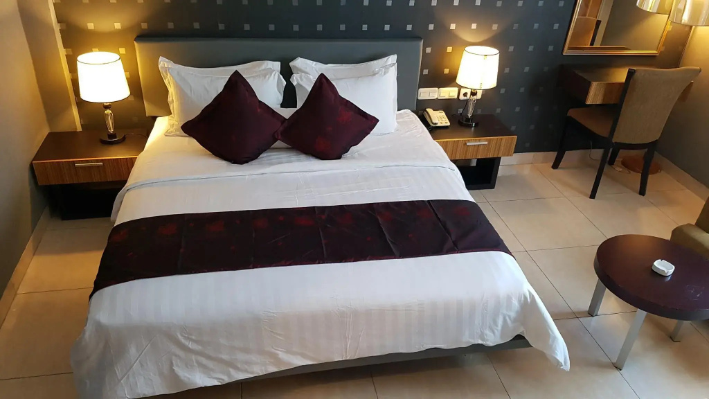 Crown Hotel