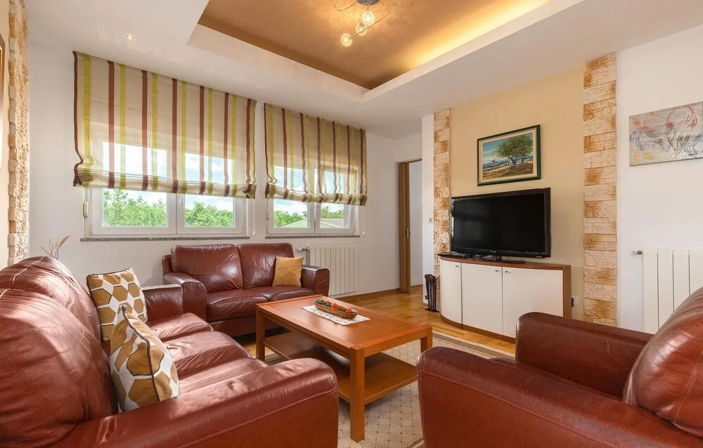 Nice Home in Porec With Wifi and 2 Bedrooms