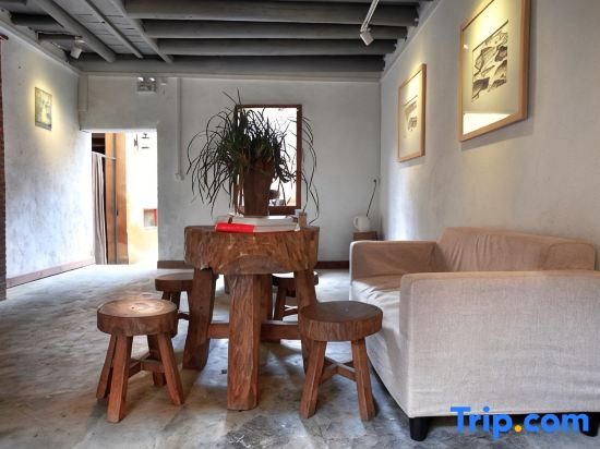 Hezhou Shuimo Inn